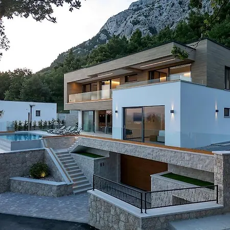 Marta - Luxury Villa